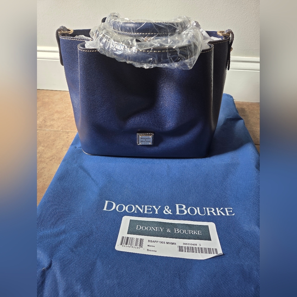 NWT Dooney & Bourke Large Brenna Marine Saffiano Leather